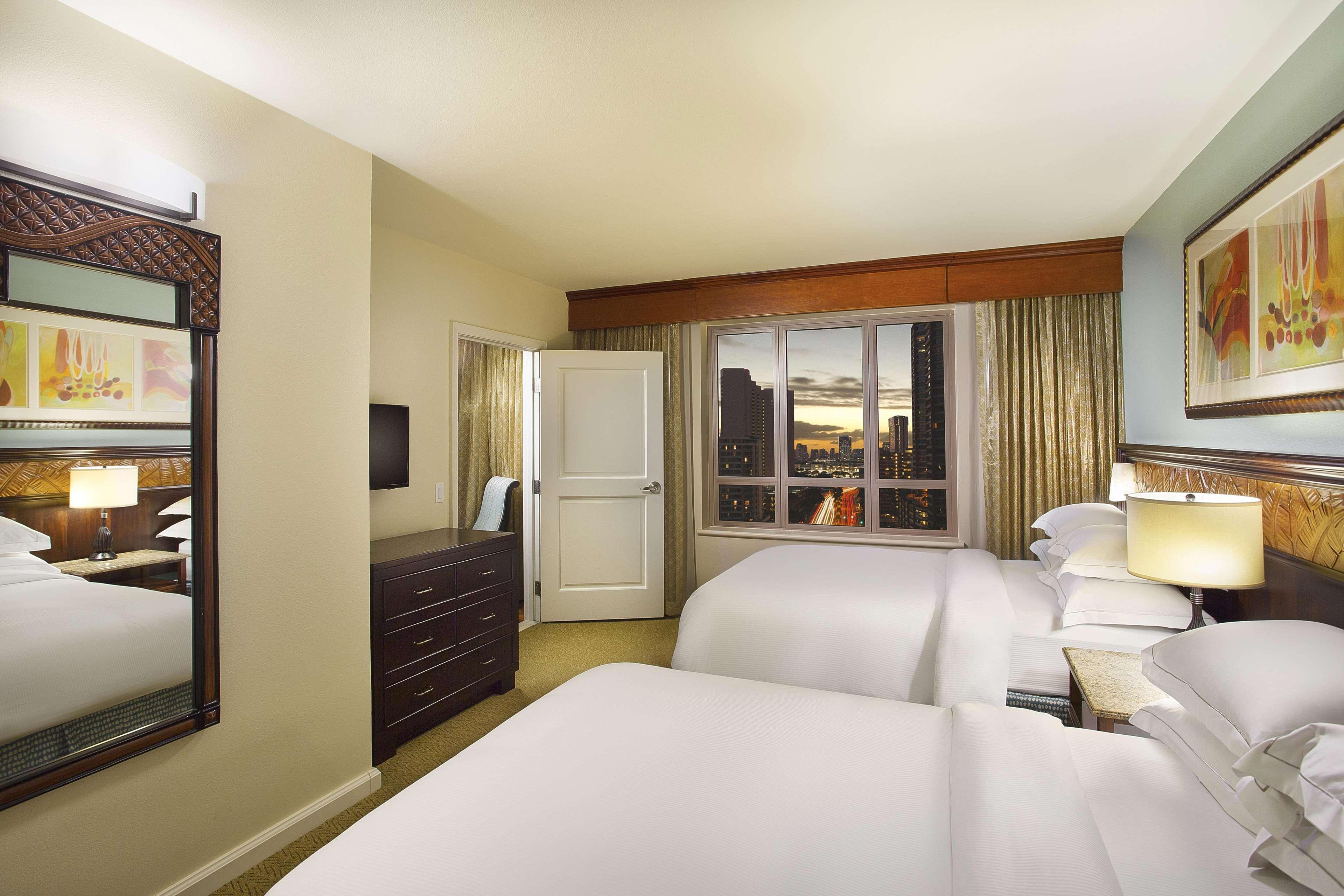 Hilton Grand Vacations Club Grand Waikikian Honolulu Hotel Bagian luar foto